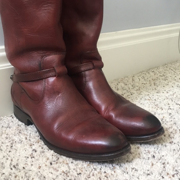 Lindsay Plate (Burnt Red) by The Frye Company - Picture 7 of 8